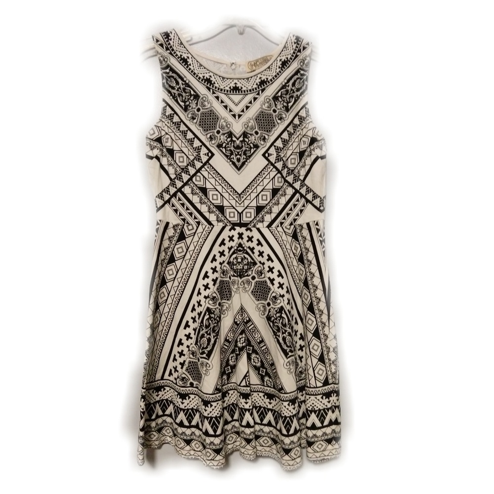 Flying Tomato Sleeveless Cotton Dress - Picture 2 of 8